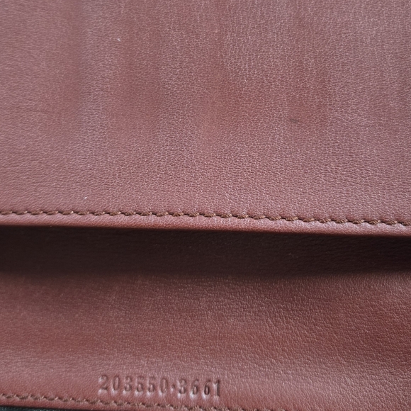 GUCCI BIFOLD LONG WALLET - Picture 9 of 12